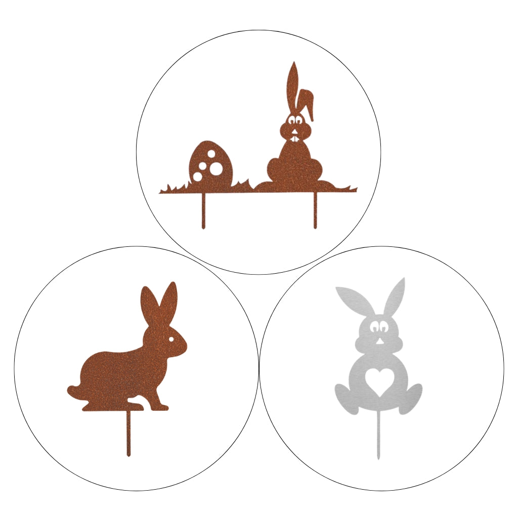 Gartenstecker-Set Ostern aus Cortenstahl und Edelstahl, bestehend aus drei Motiven: sitzender Osterhase, Osterhase mit Osterei und Osterhase mit Herz in verschiedenen Größen. Ideal zur festlichen Dekoration des Gartens während der Osterzeit.