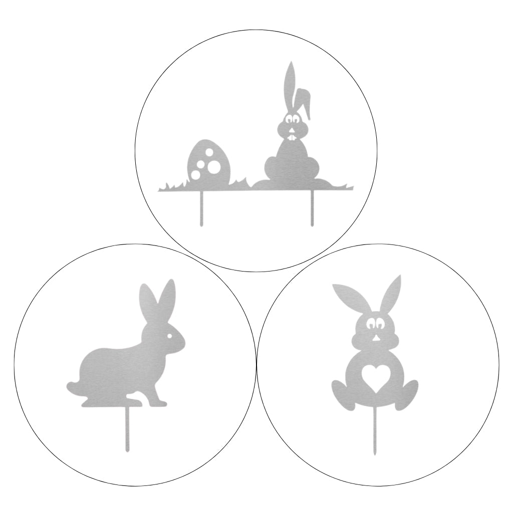 Edelstahl Gartenstecker-Set Ostern mit drei Motiven: Osterhase sitzend, Osterhase mit Osterei und Osterhase Love. Hochwertige Verarbeitung, ideal für eine festliche Gartendekoration zur Osterzeit. Verfügbare Materialien: Cortenstahl und Edelstahl.