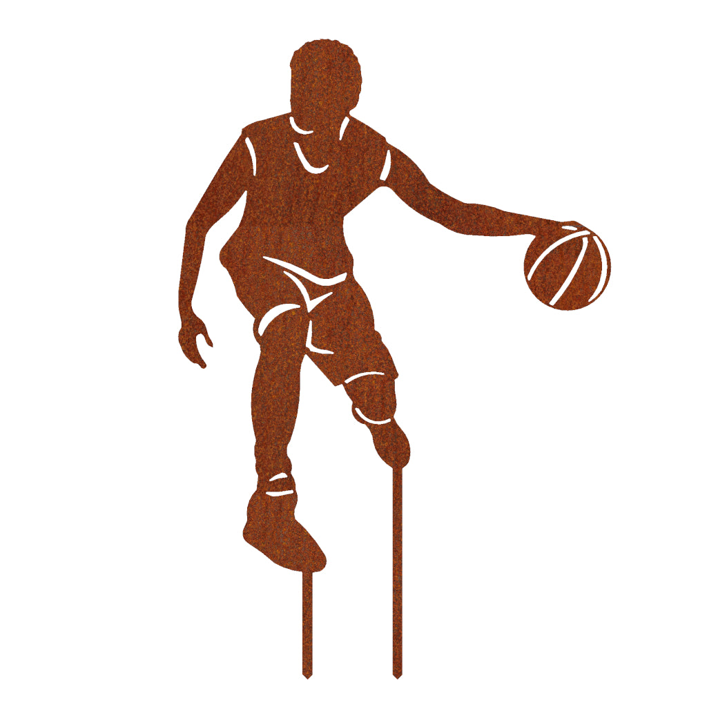 Gartenstecker Basketballer aus Cortenstahl in dynamischer Spielpose