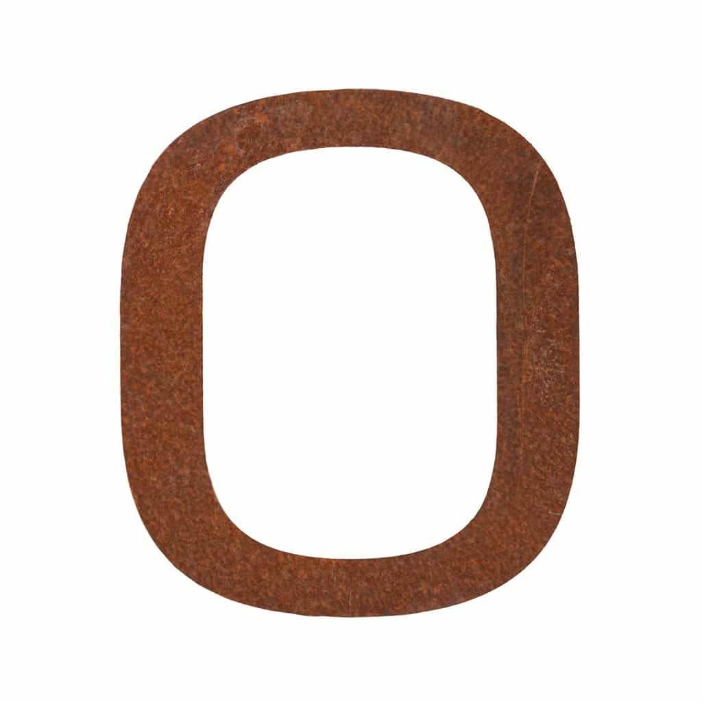 Hausnummer 0 aus Cortenstahl mit Edelrost-Patina.